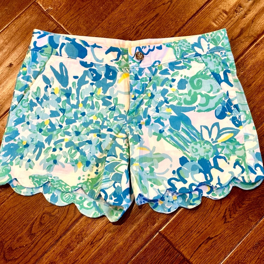 Lilly Pulitzer Scalloped Hem Buttercup Women’s Shorts Size 2